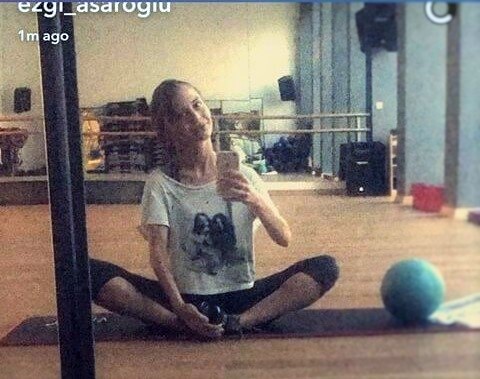 Din ciclul: „Viața își urmează&nbsp;cursul„