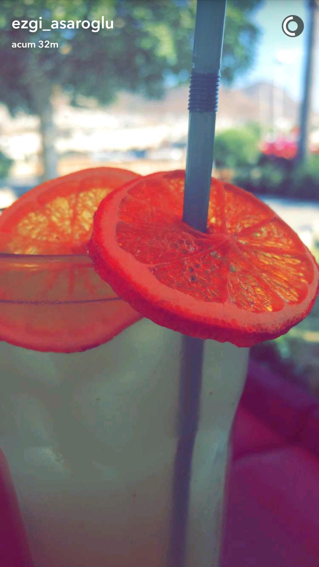 Snapchat Ezgi Asaroglu