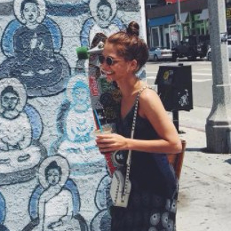 Câțiva dintre cei 10.000&nbsp;Budha