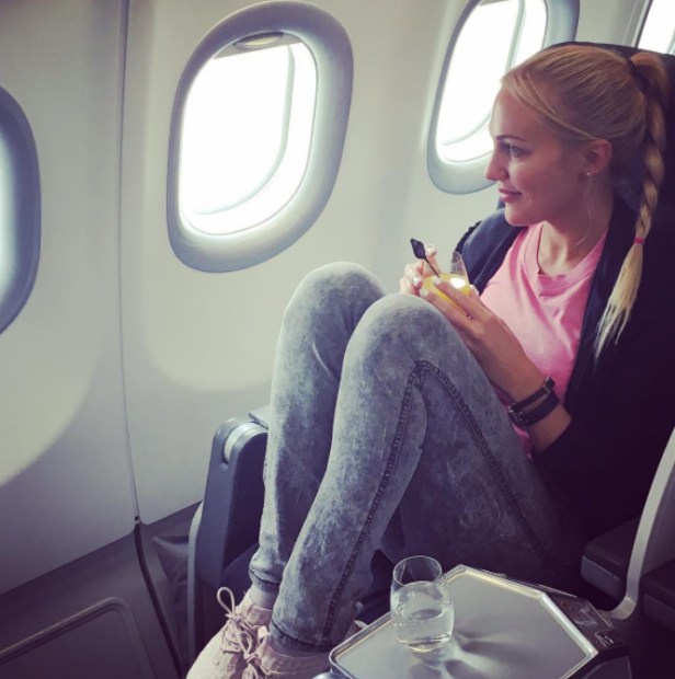 bandicam 2017-10-23 00-07-06-469.jpg