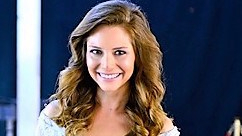 A revenit Ezgi&nbsp;Asaroğlu