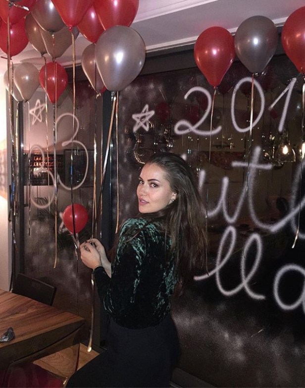 bandicam 2017-12-23 19-58-45-704.jpg