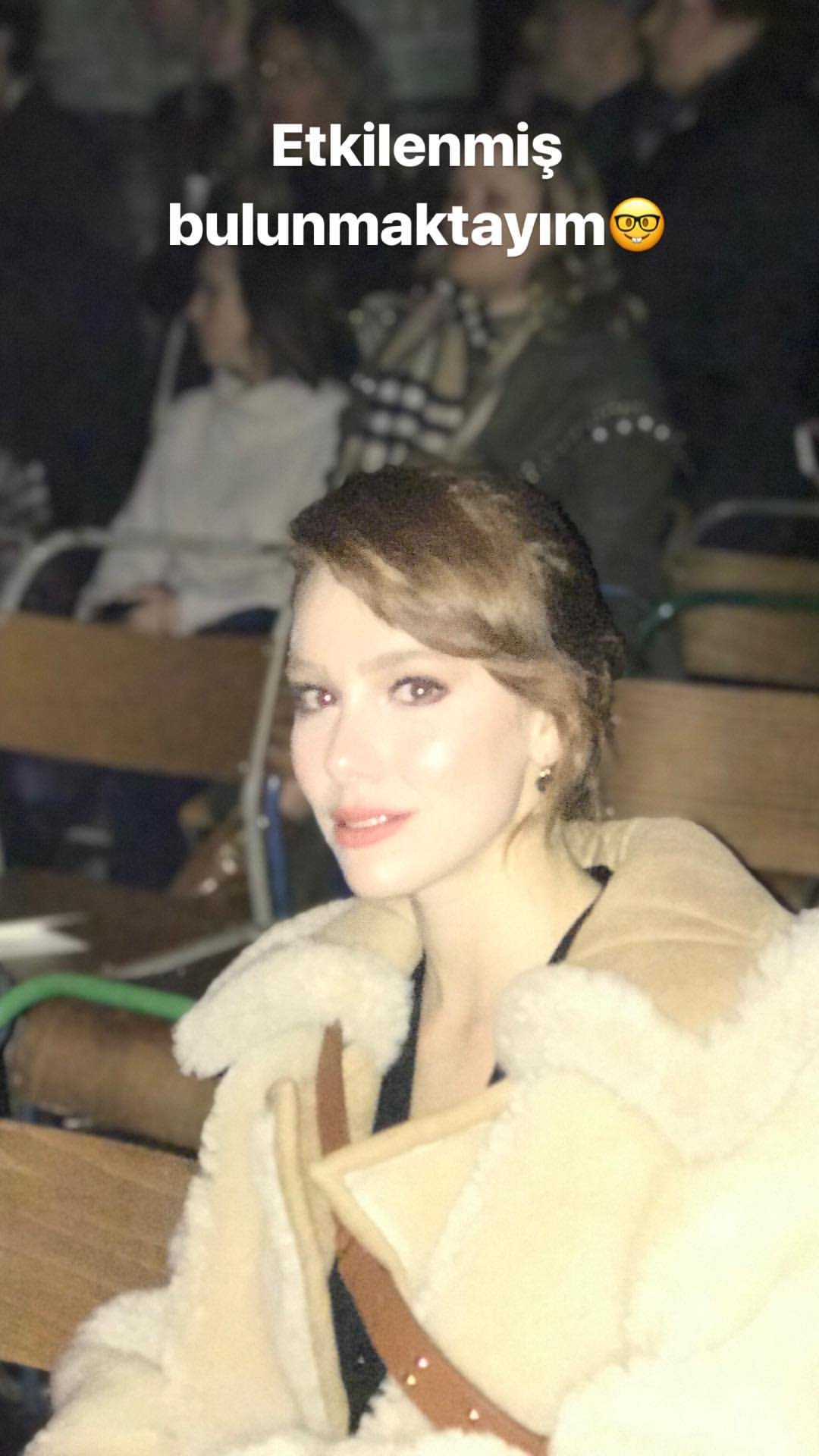 elcinsangu_1518890613_1716901385542162981_314287261 (1).jpg