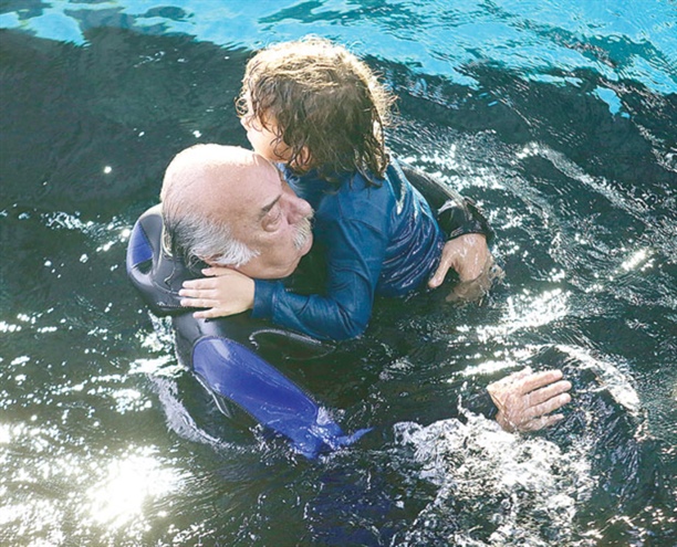 kivanc-tatli-033427ZK