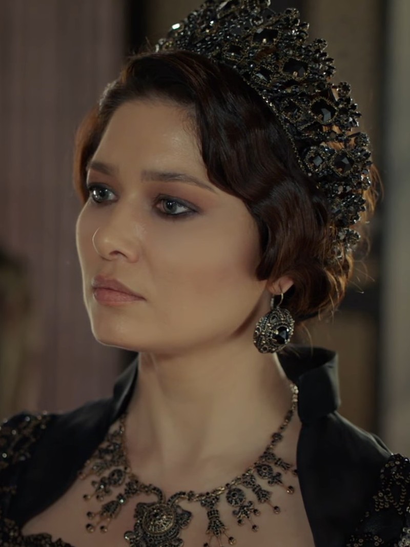 Nurgül_Yeşilçay.jpg