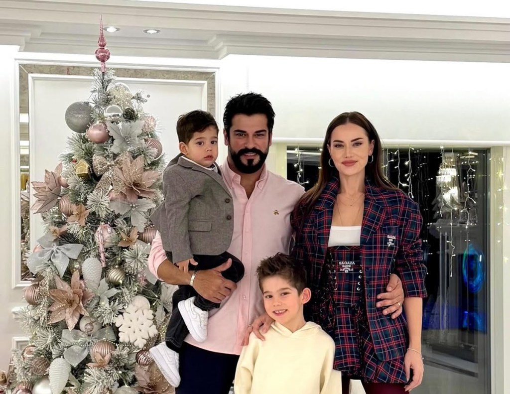 Familia Özçivit de&nbsp;Revelion