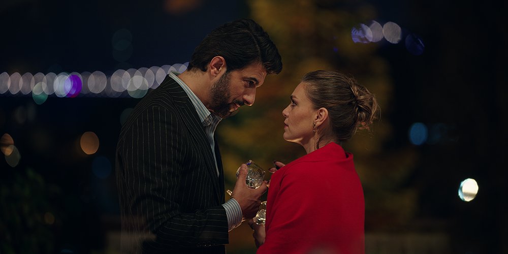 Netflix pariază mai mult pe Old Money | S-a aprobat sezonul al doilea al serialului cu Engin Akyürek și Aslı&nbsp;Enver
