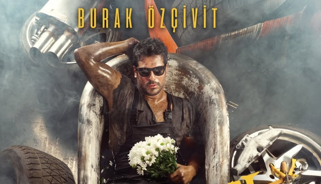 Burak Özçivit va avea turneu internațional cu rolul Oki din piesa de teatru İstanbul’un En Güzel Kızı/Cea mai frumoasă fată din&nbsp;Istanbul