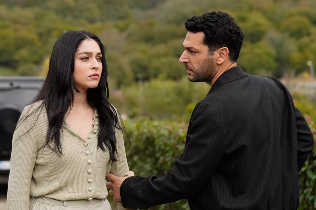 Güller ve Günahlar, cu Murat Yıldırım şi Cemre Baysel, promo episod şi&nbsp;melodie