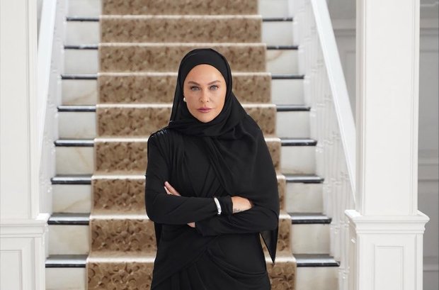 Hülya Avşar revine pe ecrane cu un rol&nbsp;surprinzător!