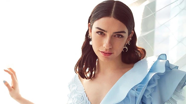 Hazar Ergüçlü: A provoca face parte din natura&nbsp;mea